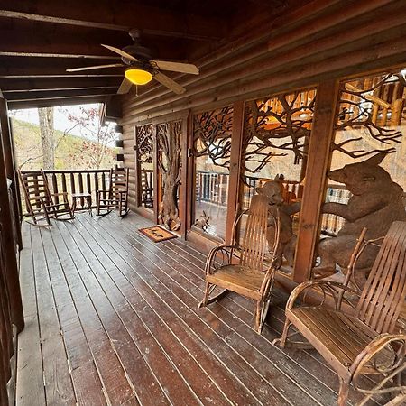 פיג'ן פורג' Smoky Paws - Exceptional Cabin, Stunning Mountain Views, Hot Tub, Tranquil, Gigabit Internet, Free L2 Ev מראה חיצוני תמונה